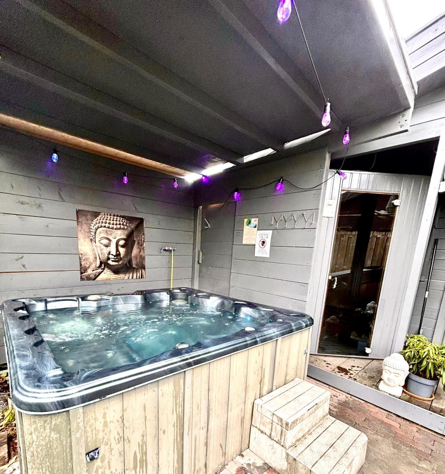 Buddha Style Family House & Jacuzzi & Sauna Near Amsterdam Vijfhuizen Exterior foto
